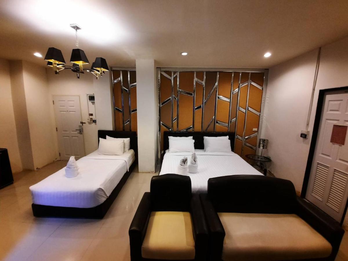 Hotel Debua Mahasarakham Maha Sarakham Exterior foto